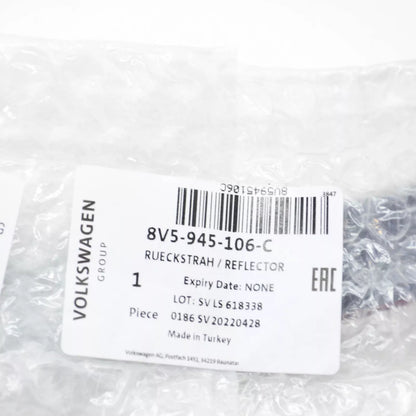 NEW AUDI A3 SPORTBACK 8V REAR RIGHT BUMPER REFLECTOR 8V5945106C ORIGINAL