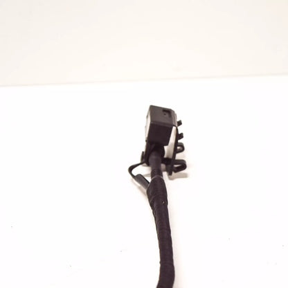 NEW BMW 5 F10 FRONT WINDSHIELD WASHER NOZZLE 61667205117 LHD ORIGINAL