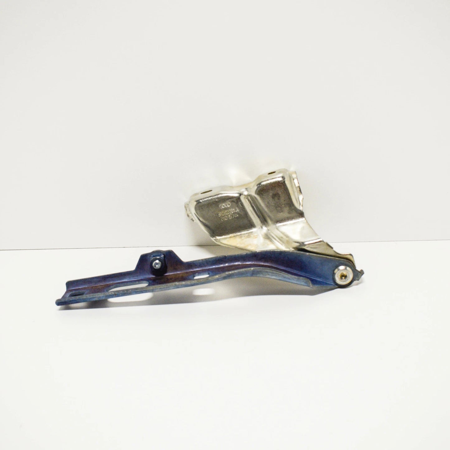 NEW AUDI Q5 8R FRONT BONNET HOOD LID LEFT HINGE 8R0823301A ORIGINAL