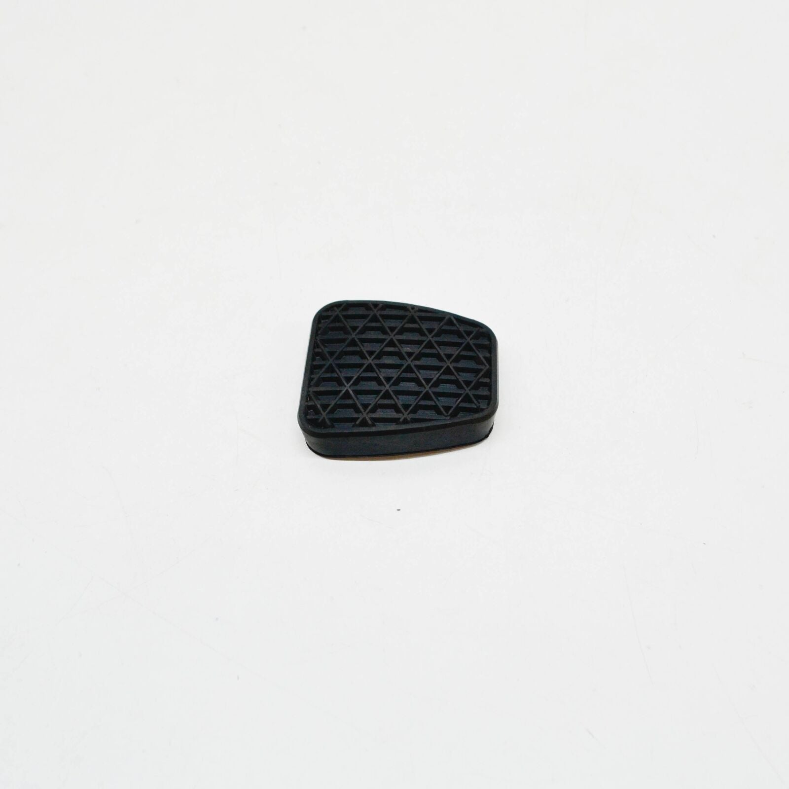NEW MERCEDES-BENZ VITO W638 CLUTCH PEDAL RUBBER COVER A2012910282 ORIGINAL