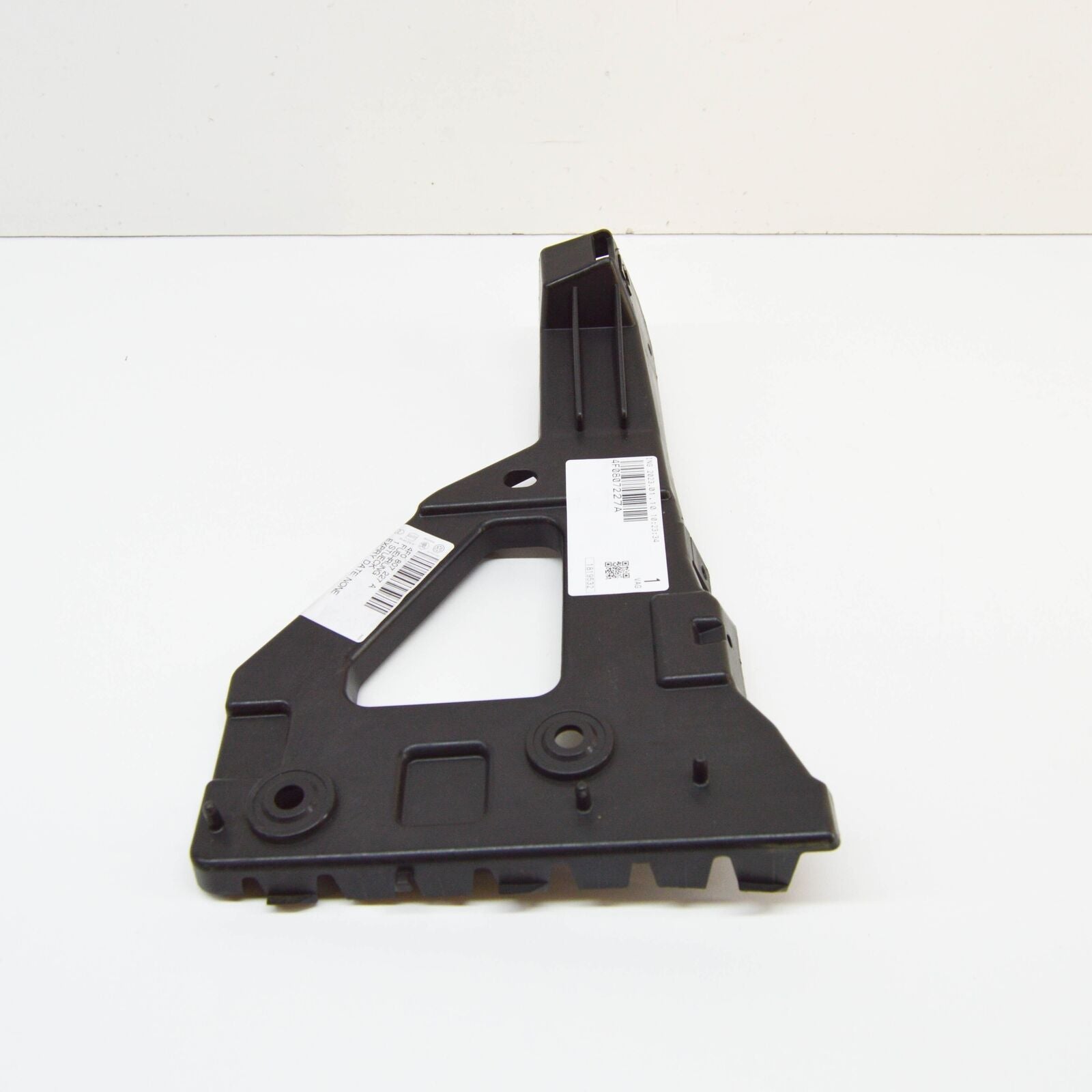 NEW AUDI A6 AVANT C6 FRONT LEFT BUMPER GUIDE 4F0807227A ORIGINAL