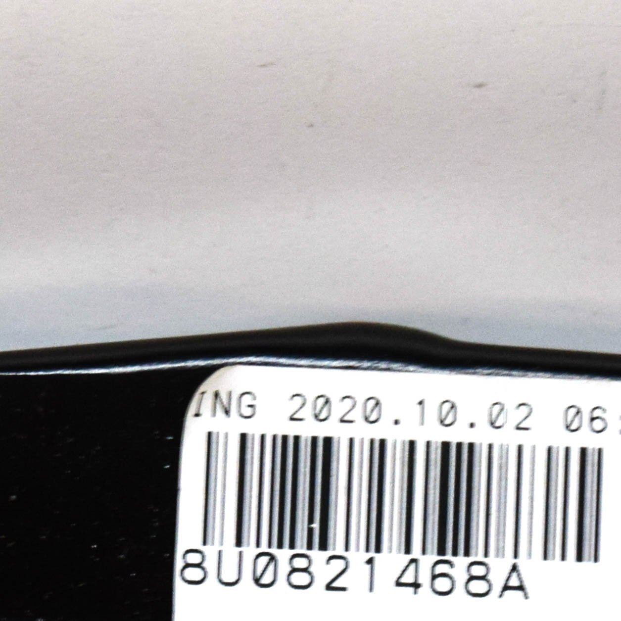 NEW AUDI Q3 8U FRONT RIGHT FENDER WING HOLDER 8U0821468A ORIGINAL