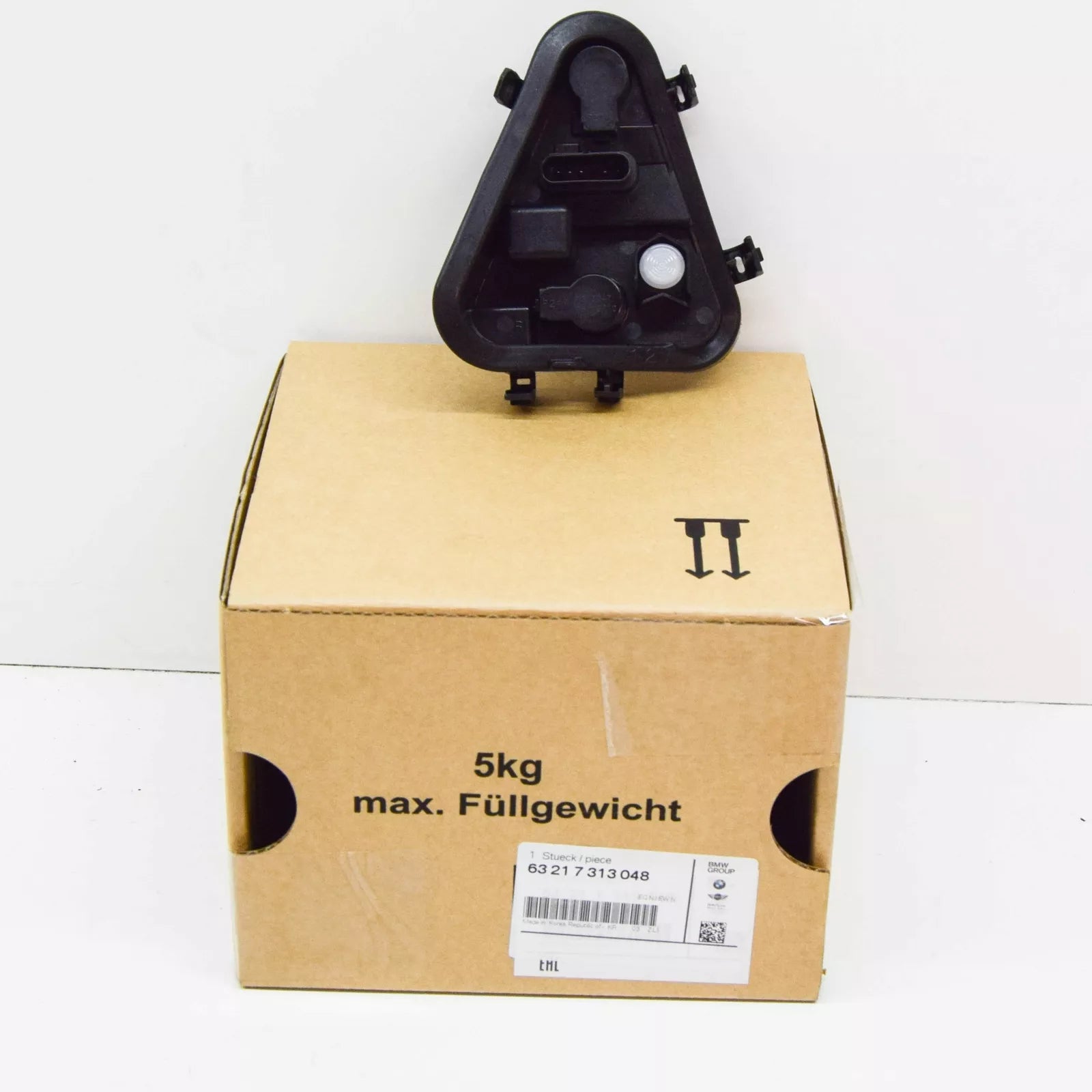 NEW BMW 3 F31 REAR RIGHT TAIL LIGHT BULB HOLDER 63217313048 7313048