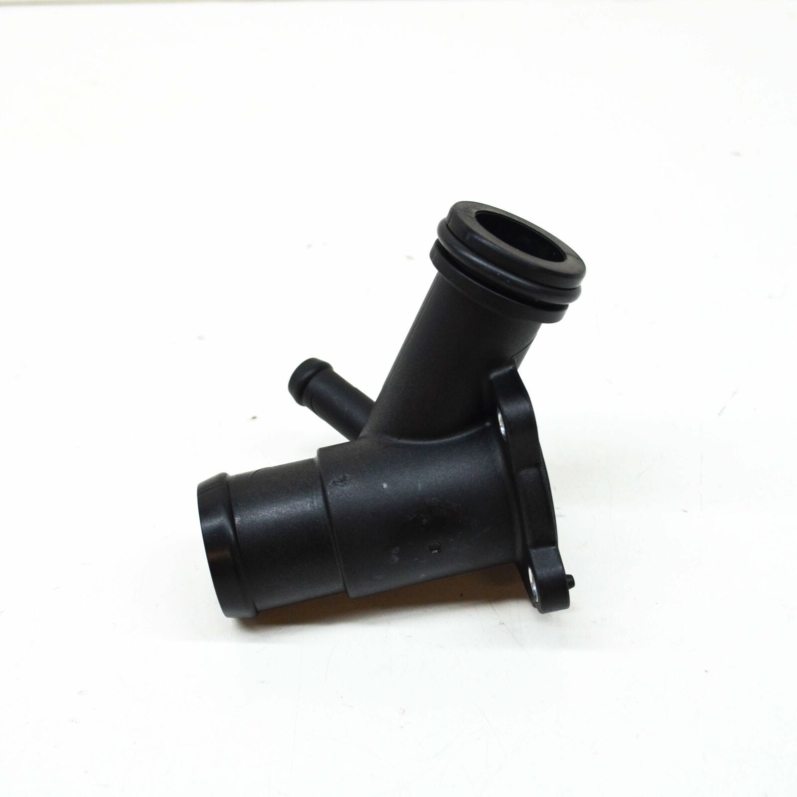 NEW MERCEDES-BENZ B W246 W242 COOLING SYSTEM INLET FLANGE A2702000200 ORIGINAL