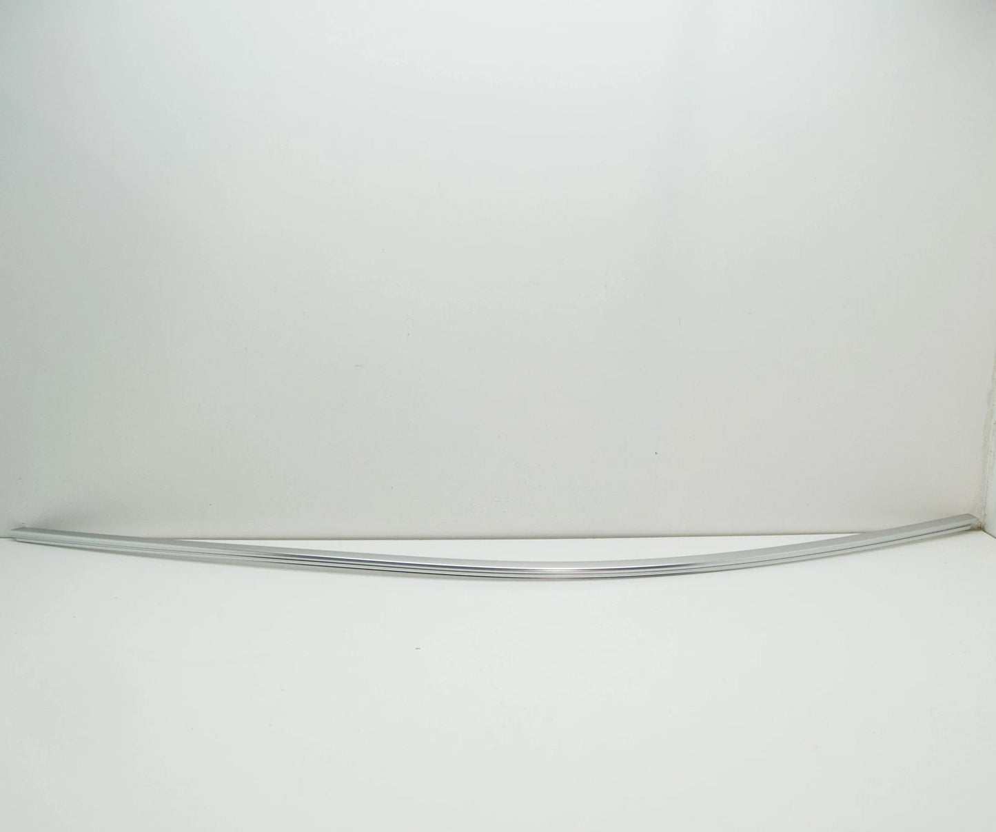 NEW BMW X4 F26 FRONT RIGHT DOOR WINDOW FRAME COVER 51317335624 ORIGINAL