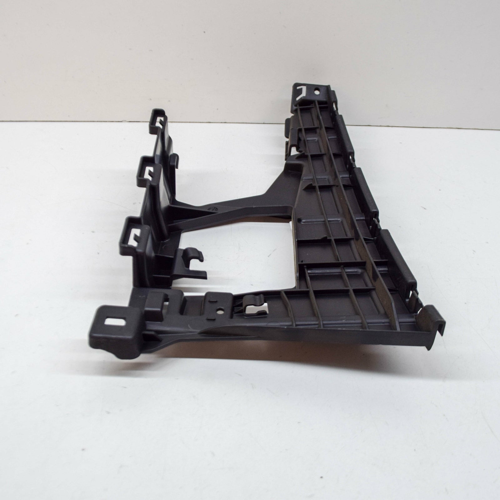 NEW AUDI TT MK3 8S FRONT RIGHT BUMPER GRILLE LOWER RAIL 8S0807096B ORIGINAL