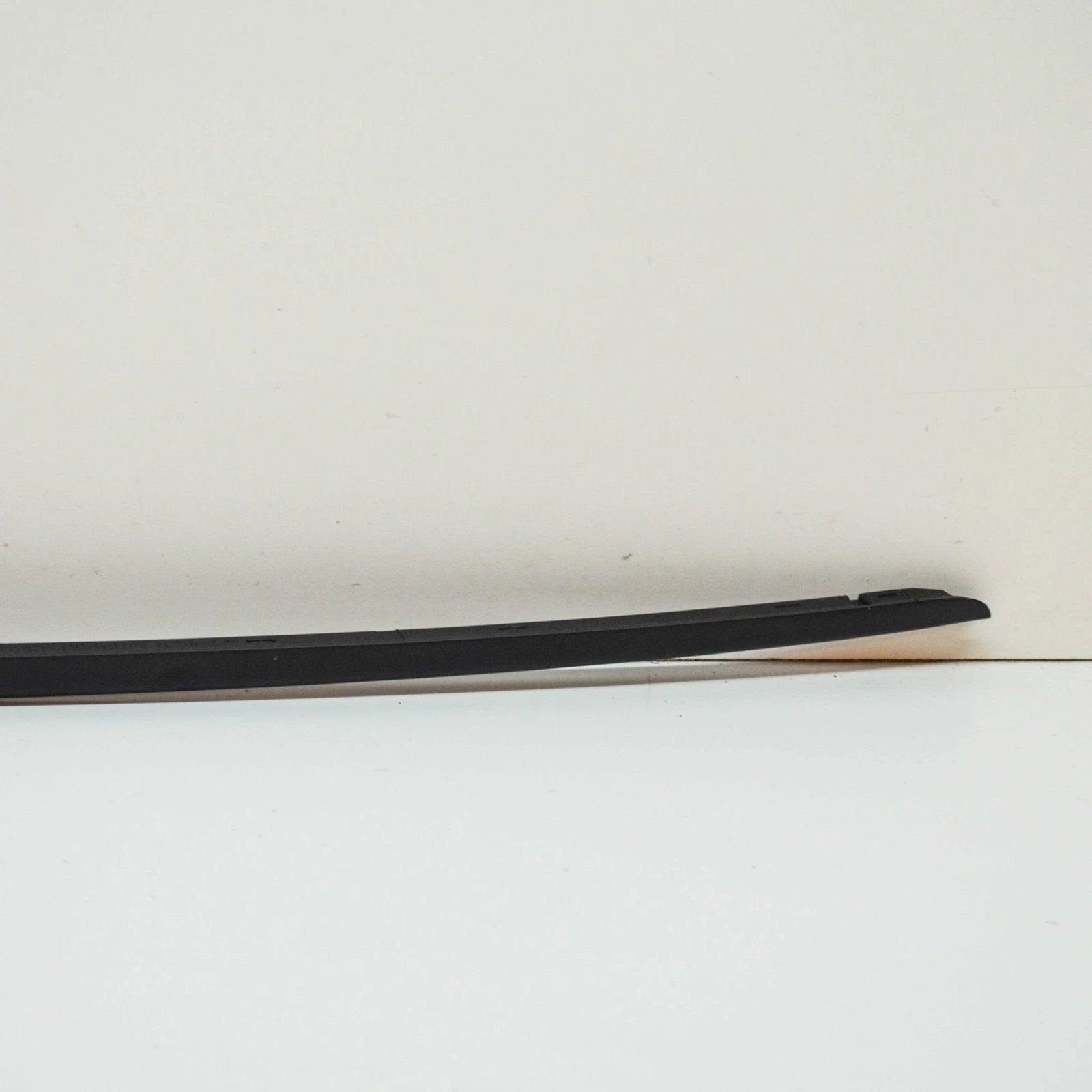 NEW AUDI A5 S5 8W6 FRONT WINDSHIELD RIGHT MOLDING TRIM 8W6854328B9B9 ORIGINAL