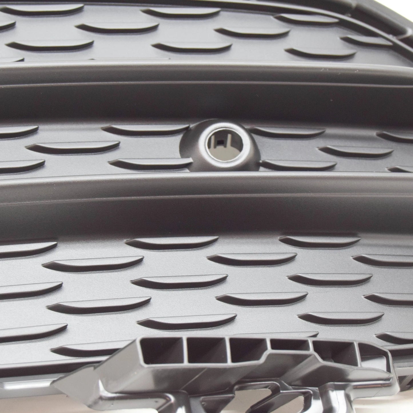 NEW MERCEDES-BENZ GLC X253 FRONT BUMPER LEFT GRILLE COVER A2538857604 ORIGINAL