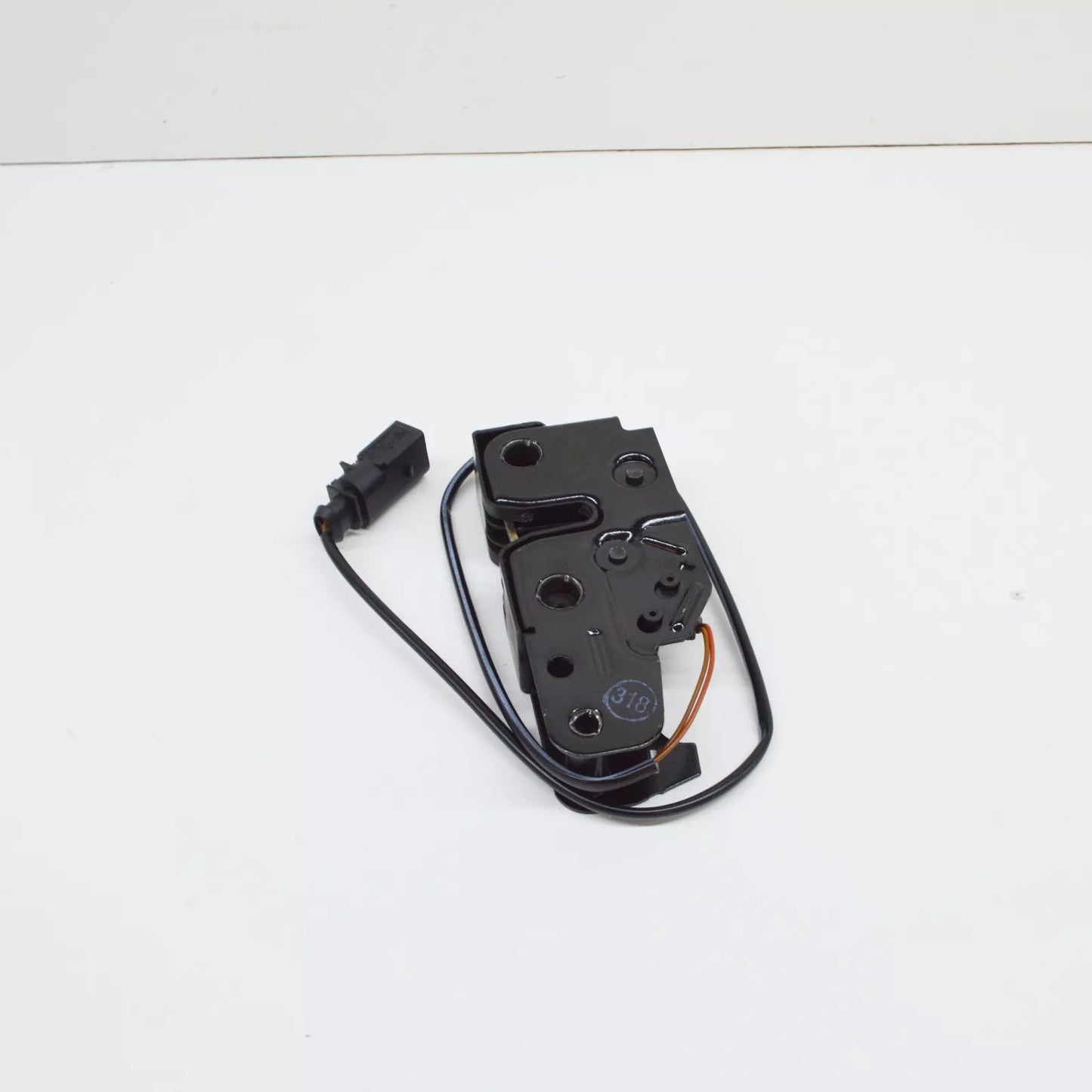 NEW AUDI A3 CONVERTIBLE 8P HOOD LID LOCK WITH MICRO-SWITCH 8P0823509K