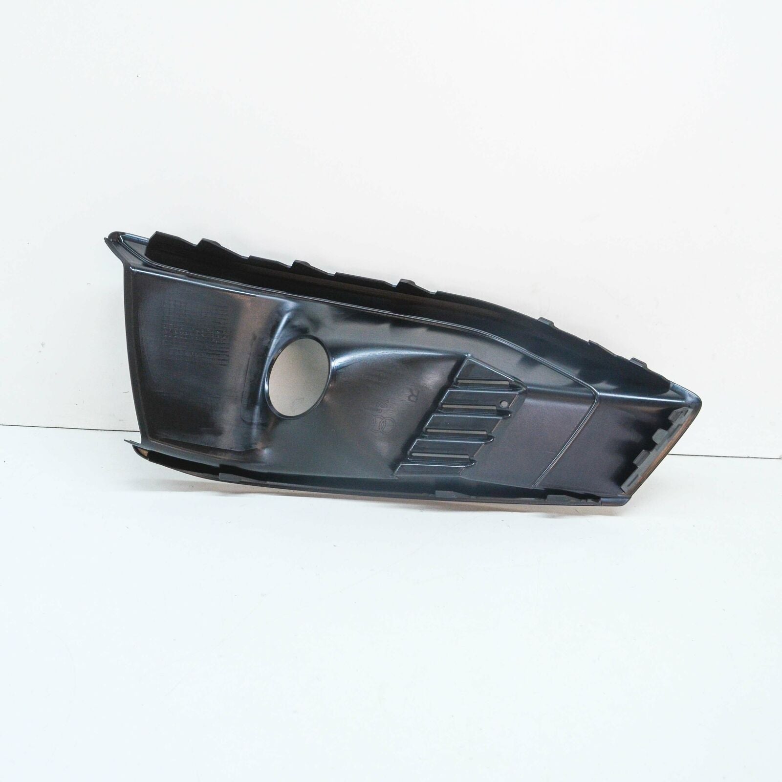 NEW AUDI A4 AVANT B9 FRONT BUMPER RIGHT AIR GUIDE GRILLE 8W0807682AJ9B9 ORIGINAL