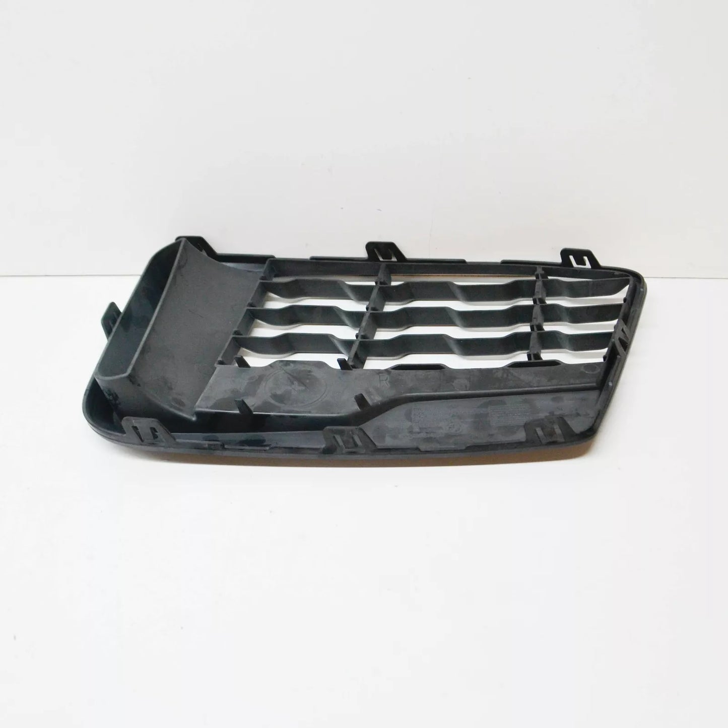 NEW BMW X1 F48 FRONT M SPORT BUMPER RIGHT GRILLE 51118059890 8059890 2015