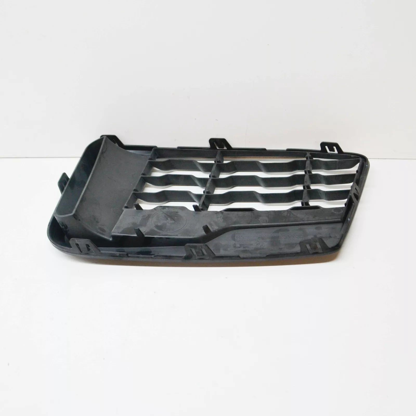 NEW BMW X1 F48 FRONT M SPORT BUMPER RIGHT GRILLE 51118059890 8059890 2015