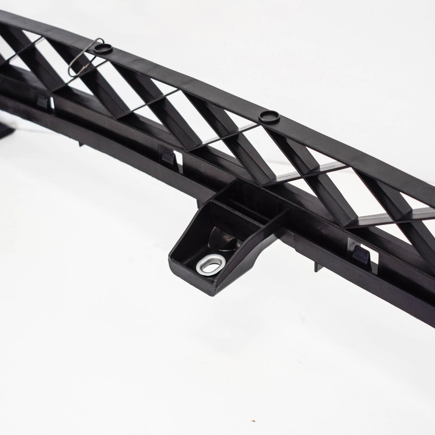 NEW VW PASSAT B8 FRONT BUMPER GUIDE CENTER 561805705A 2015