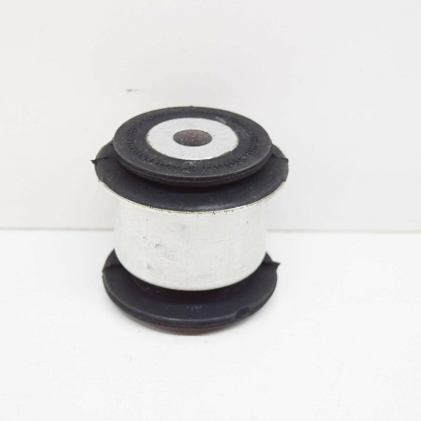 NEW MB GL-CLASS X166 FRONT LOWER CONTROL ARM BUSHING A1663330200 ORIGINAL