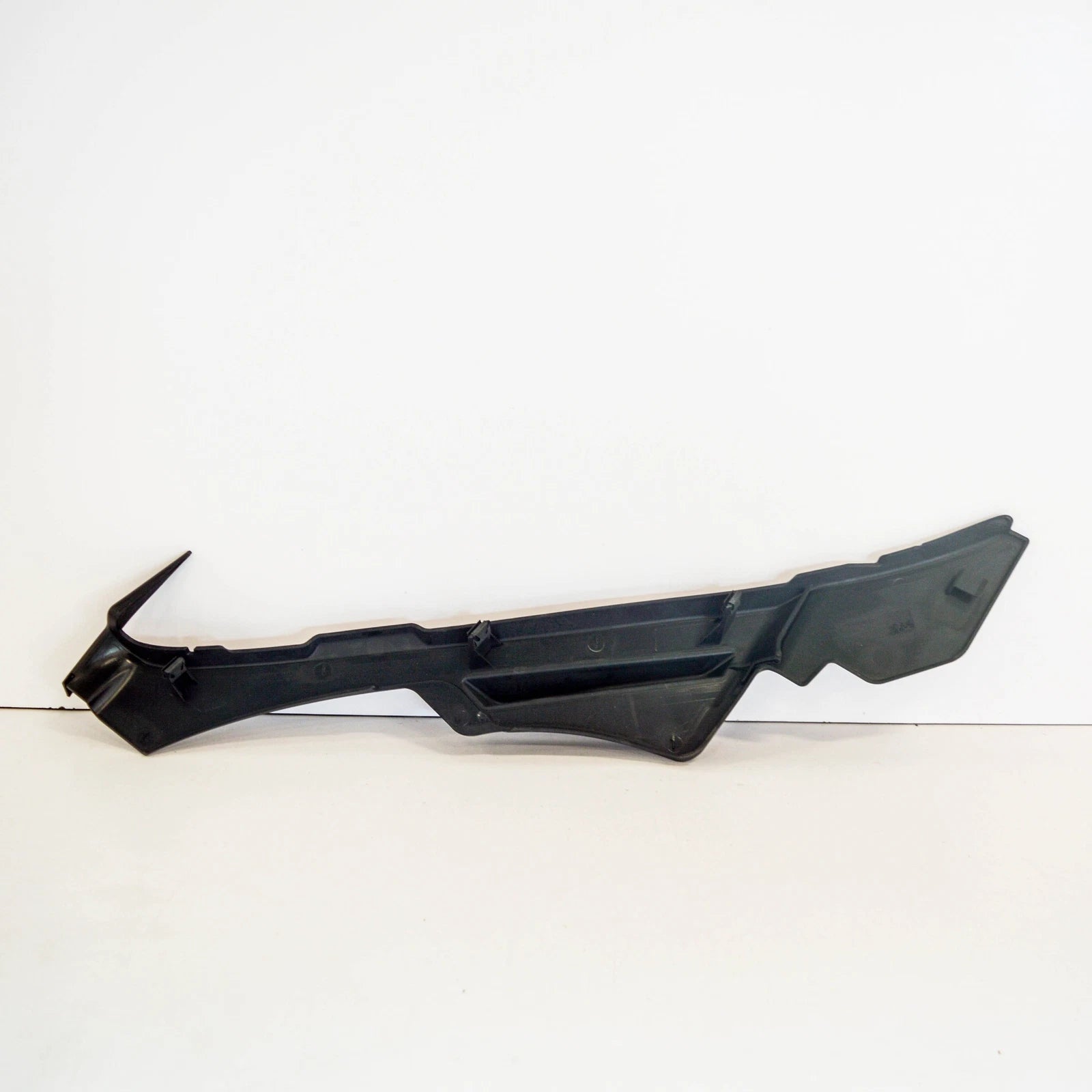 NEW AUDI A7 SPORTBACK 4GA RS7 COVER FOR HEADLAMPS RIGHT 4G8805286D ORIGINAL