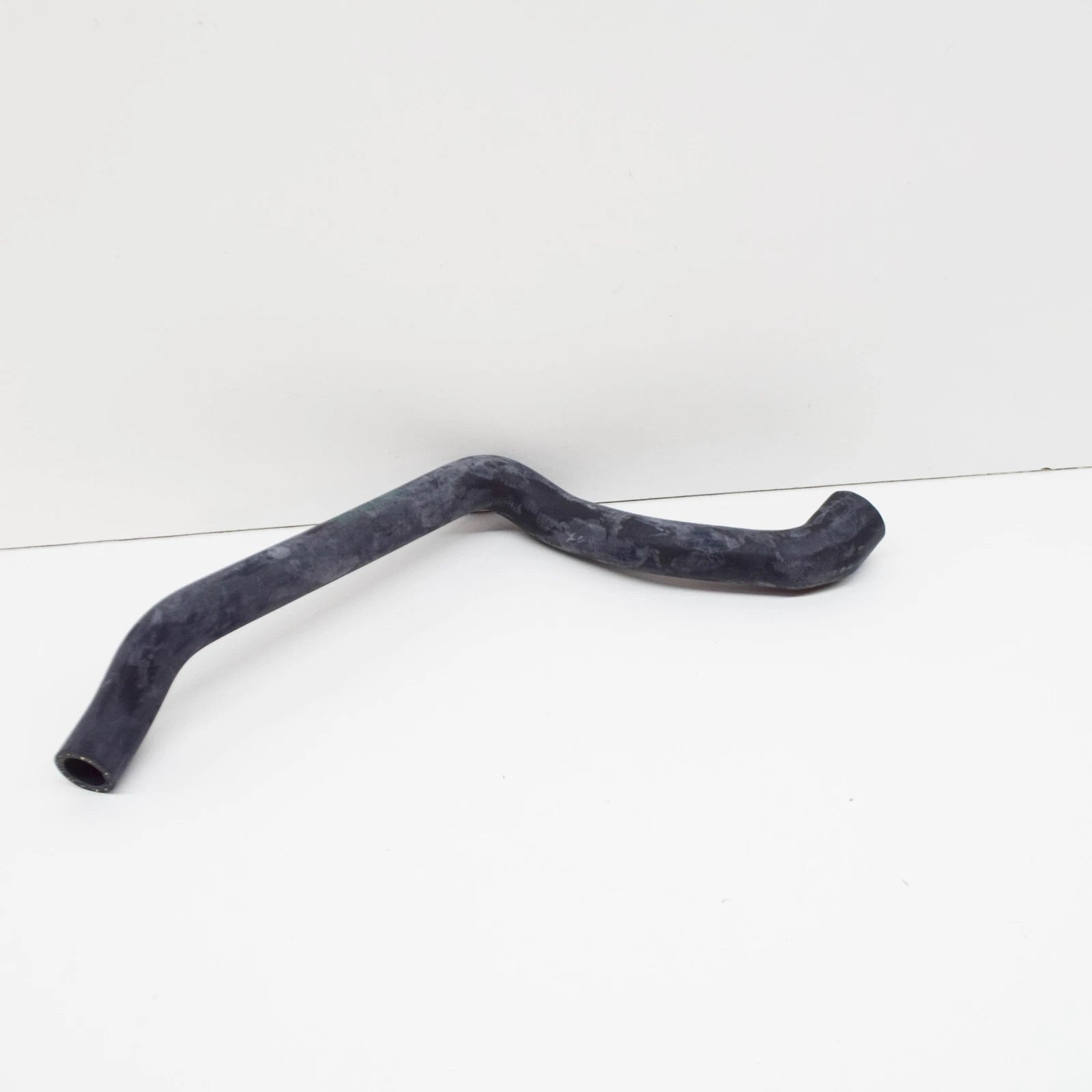 NEW BMW 3 E36 CABRIO COUPE SEDAN COOLING SYSTEM WATER HOSE 11531405581 ORIGINAL