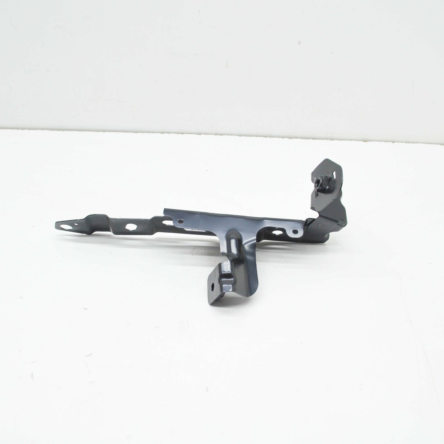 NEW AUDI A4 B9 FRONT LEFT FENDER BRACE END PLATE 8W0821091 ORIGINAL