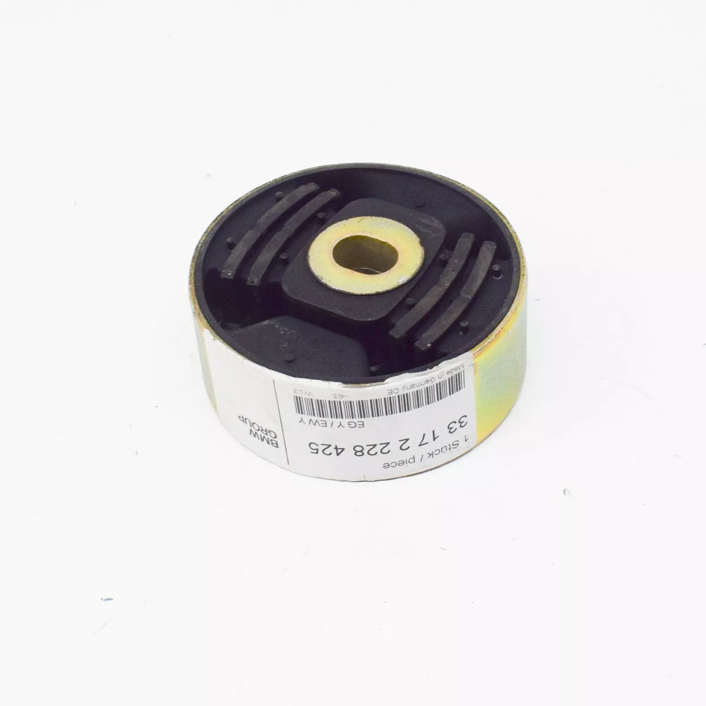 NEW BMW Z3 COUPE E36 REAR DIFFERENTIAL MOUNT BUSHING 33172228425 2228425