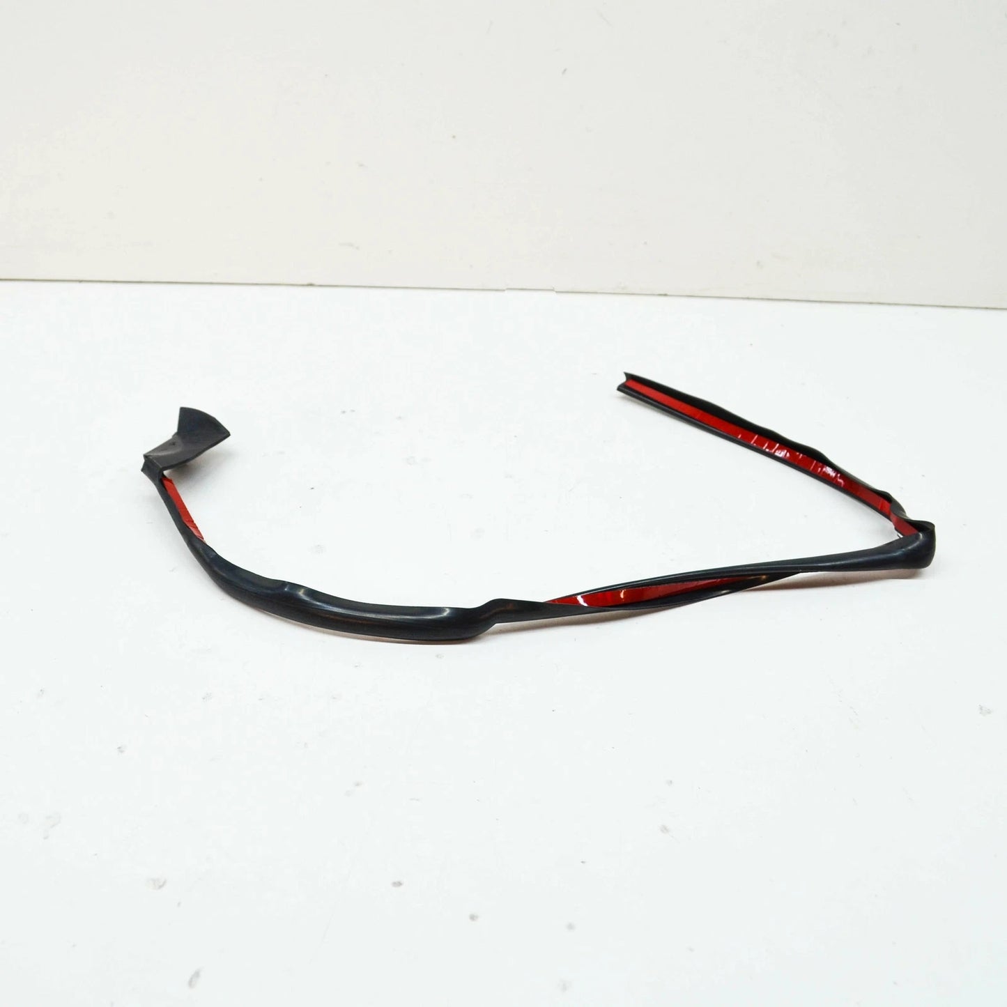 NEW BMW 7 E38 FRONT RIGHT SEALING GASKET BETWEEN DOORS 51218125596 ORIGINAL