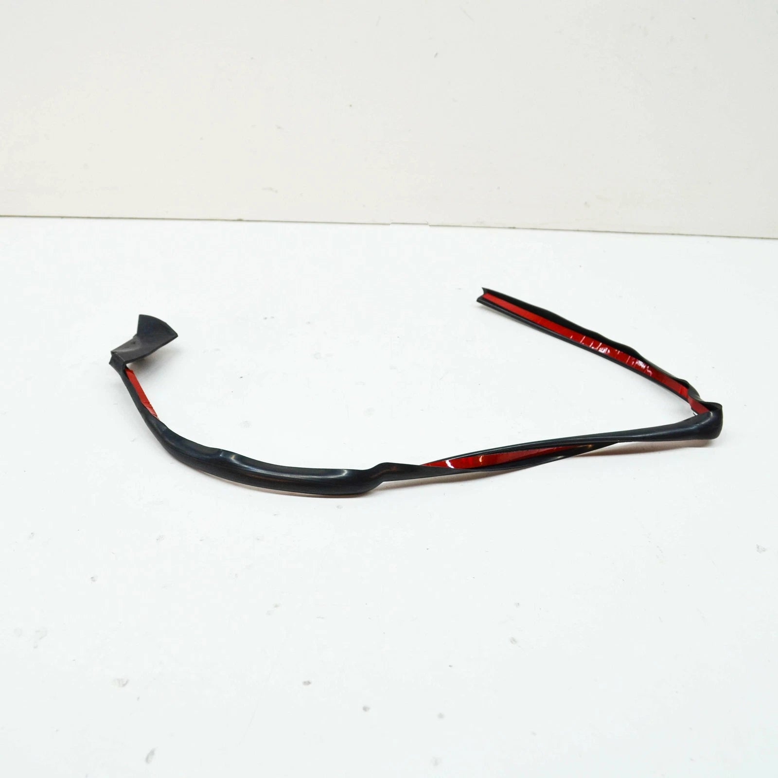 NEW BMW 7 E38 FRONT RIGHT SEALING GASKET BETWEEN DOORS 51218125596 ORIGINAL