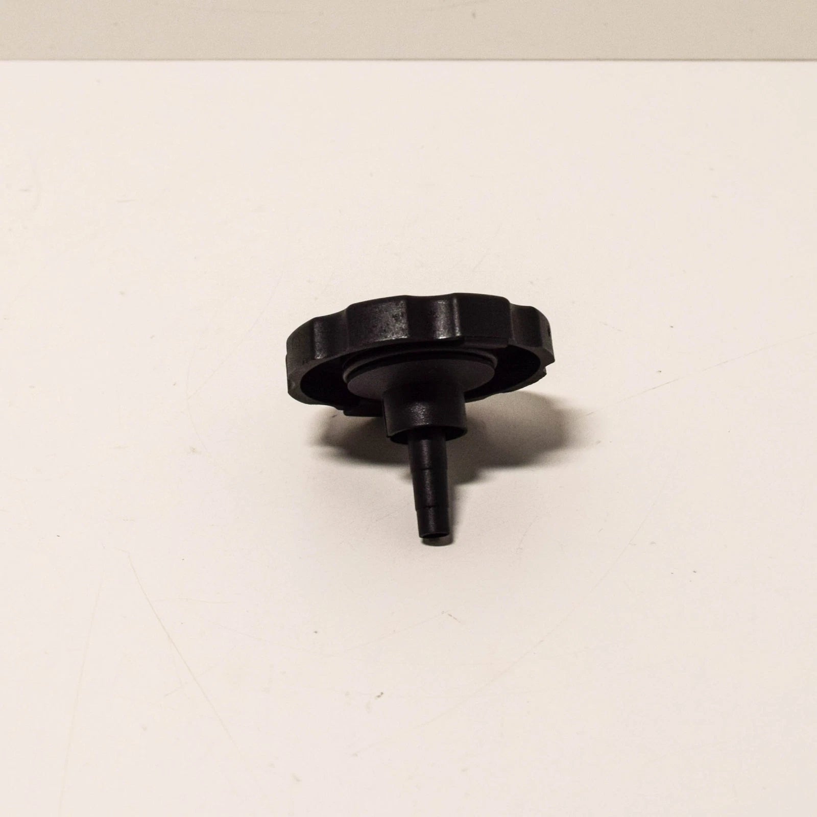 NEW BMW 3 E46 POWER STEERING PUMP COVER 32411096499 1096499 ORIGINAL