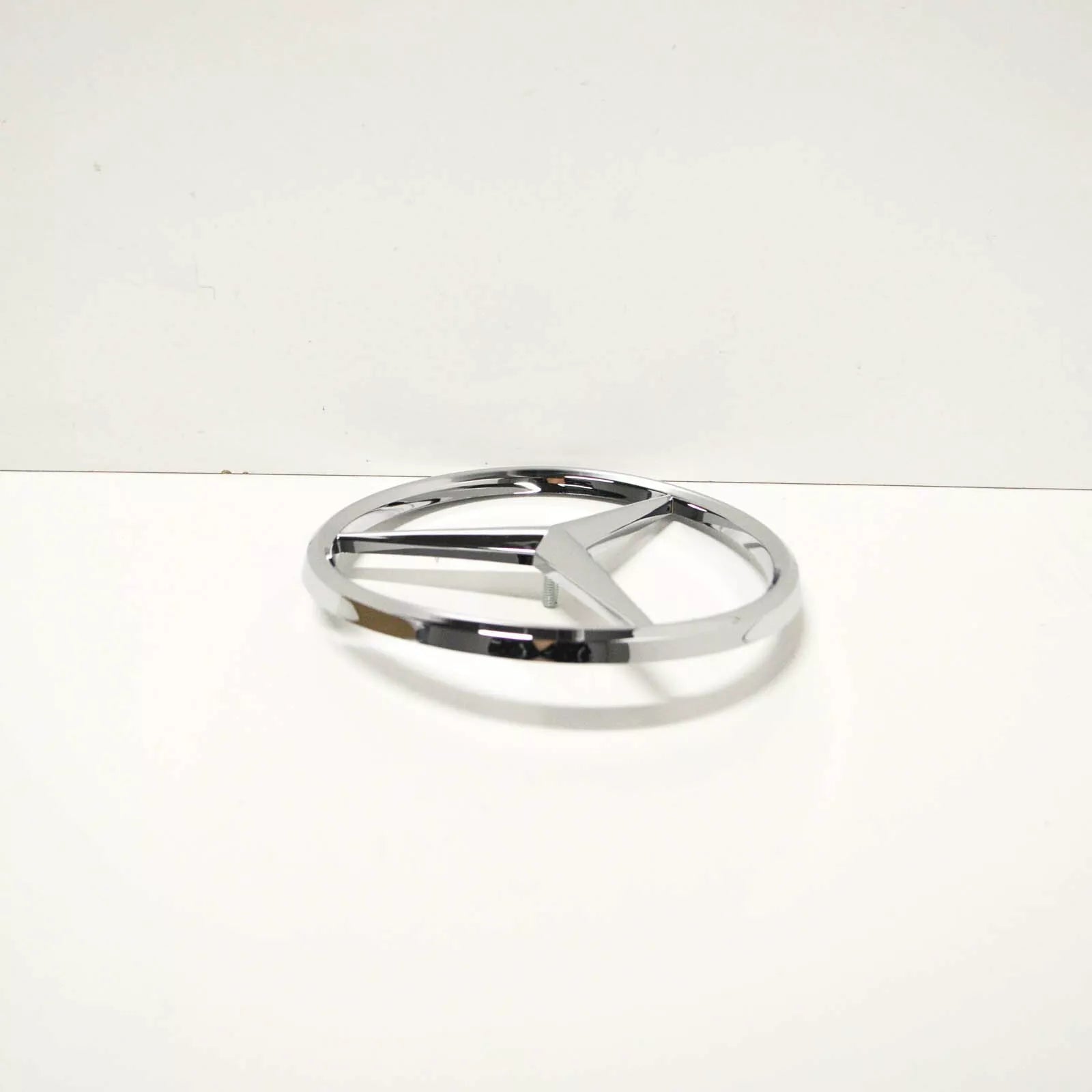 NEW MERCEDES-BENZ G W460 FRONT EMBLEM BADGE A4608880009