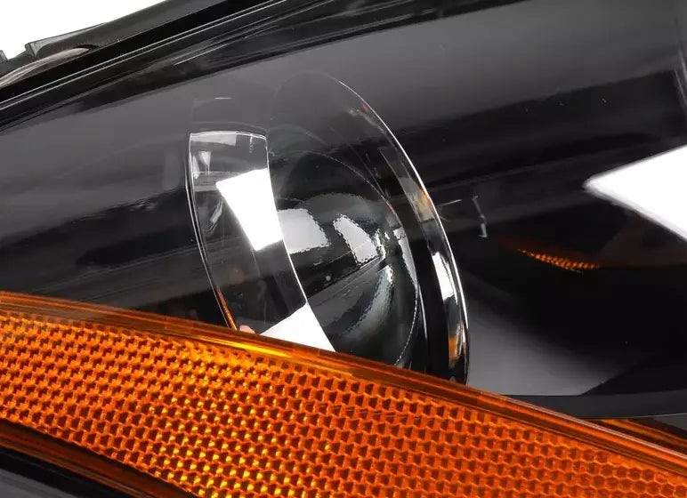 NEW AUDI TT 8J FRONT RIGHT HALOGEN HEADLIGHT LHD USA 8J0941004P ORIGINAL