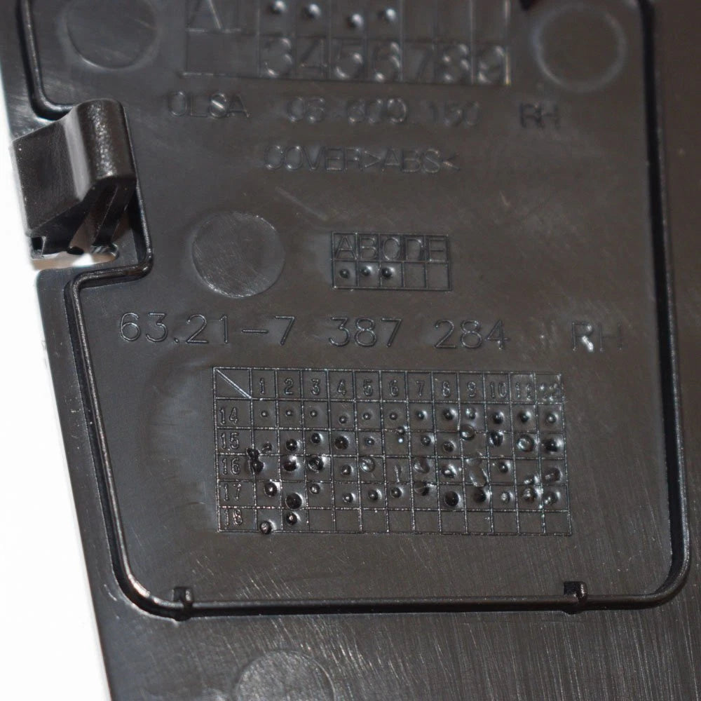 NEW BMW 1 F20 REAR RIGHT TAILLIGHT WATER DEFLECTOR 63217387284 7387284 ORIGINAL