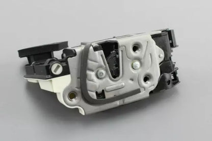 NEW VOLKSWAGEN BEETLE A5 FRONT LEFT DOOR LOCK RHD 5K2837015H ORIGINAL