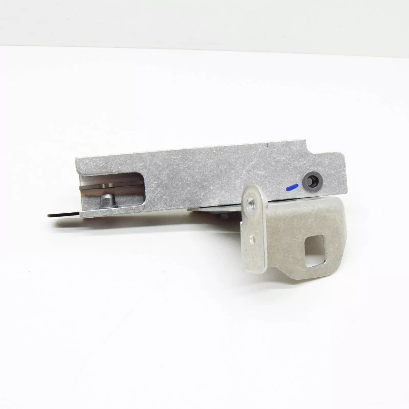 NEW MERCEDES-BENZ AMG GT X290 FRONT LEFT BUMPER BRACKET A2906200100 ORIGINAL