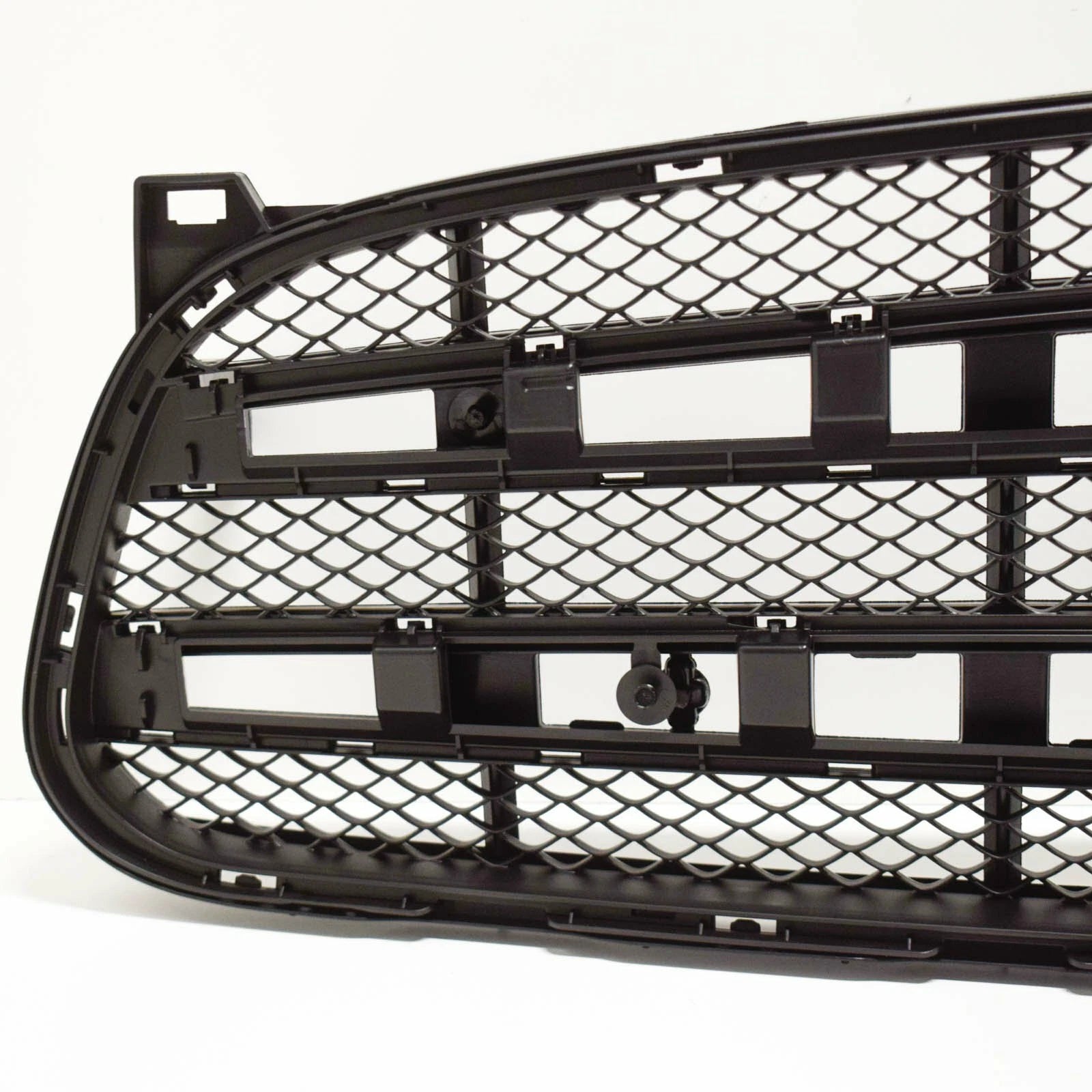 NEW MERCEDES-BENZ GLA-CLASS X156 RADIATOR GRILLE A1568801200