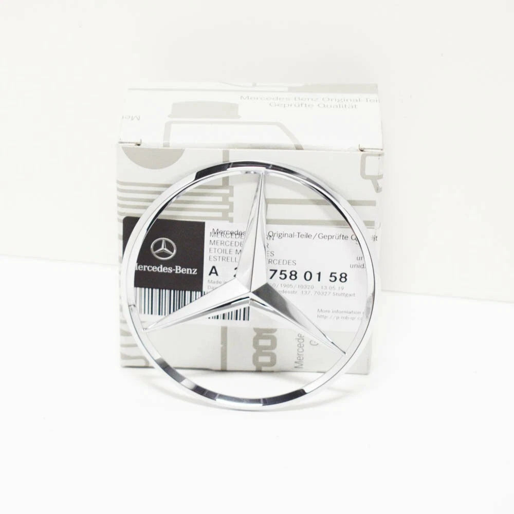 NEW MERCEDES-BENZ C-CLASS W203 TRUNK LID EMBLEM BADGE A2037580158