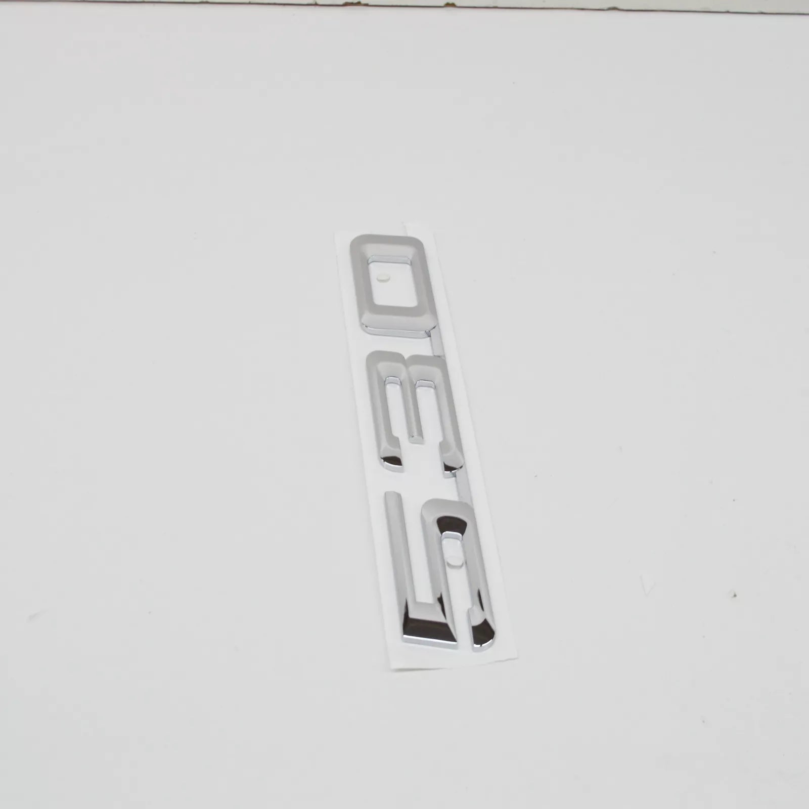 NEW BMW E34 E39 TRUNK LID 530 EMBLEM BADGE LOGO SIGN 8148829 51148148829