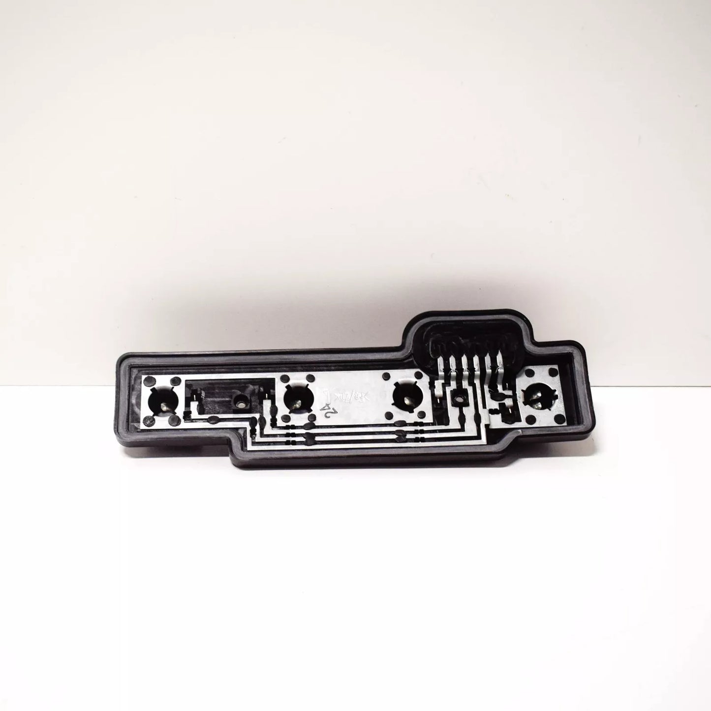 NEW VOLKSWAGEN CADDY MK3 2K REAR LEFT TAIL LIGHT BULB BRACKET 2K5945257A