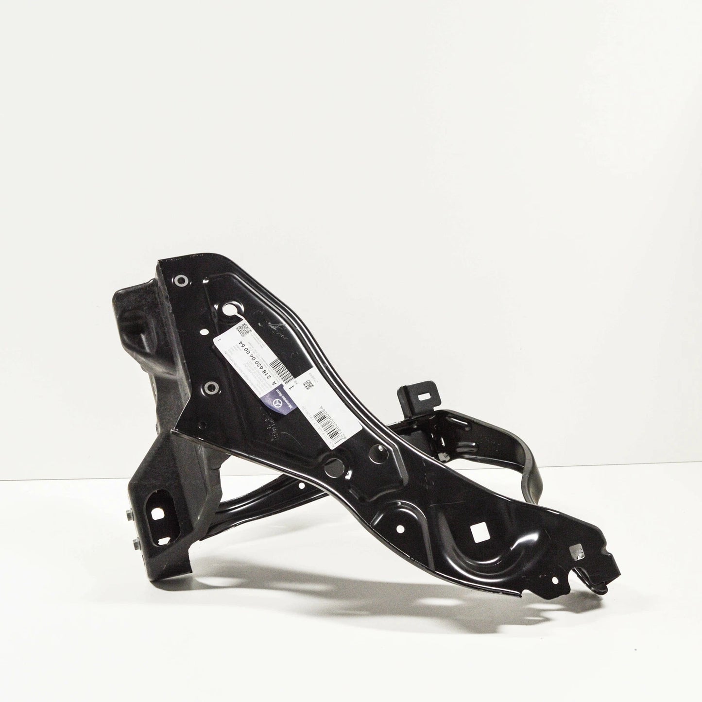 NEW MERCEDES BENZ CLS C218 RIGHT HEADLIGHT FRAME BRACKET A218620060064 ORIGINAL