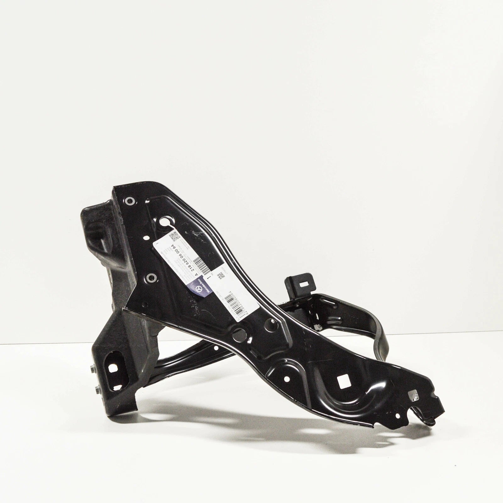 NEW MERCEDES BENZ CLS C218 RIGHT HEADLIGHT FRAME BRACKET A218620060064 ORIGINAL