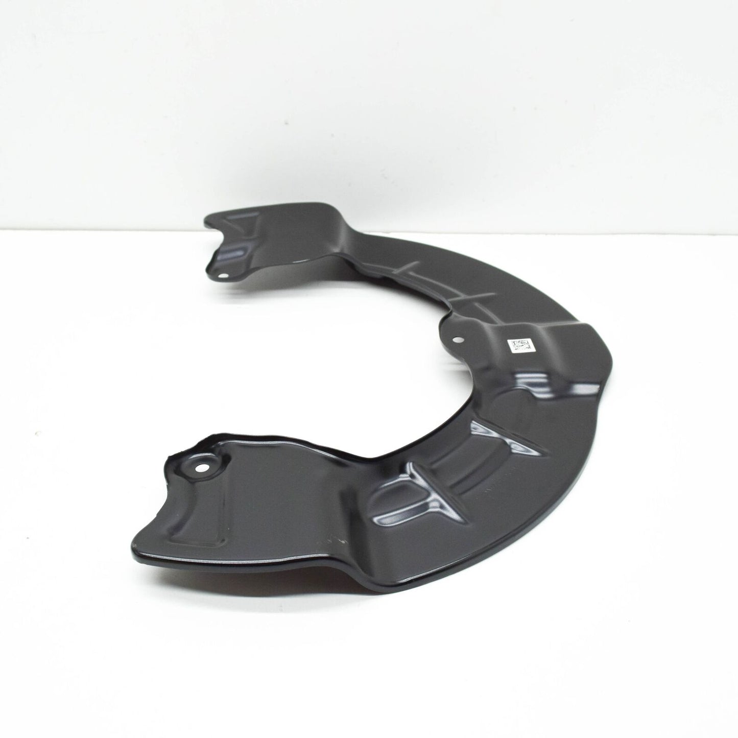 NEW MB CLA COUPE C118 FRONT RIGHT BRAKE DISC PROTECTION A1774210600 ORIGINAL