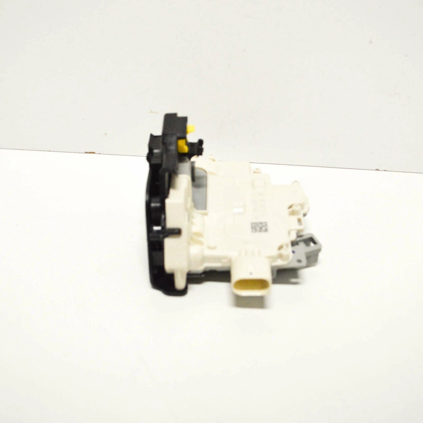 NEW AUDI A6 C6 FRONT RIGHT DOOR LOCK LHD 4F1837016A ORIGINAL