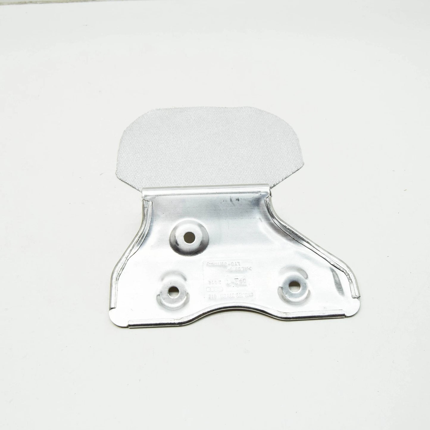 NEW AUDI A4 AVANT B8 ENGINE RUBBER-METAL BEARING COVER PLATE 8K0199388BD