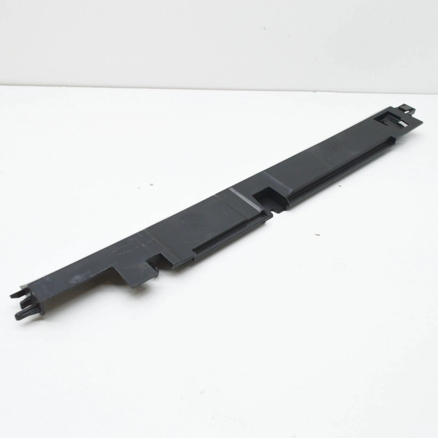 NEW BMW X3 G01 RADIATOR LEFT SIDE COVERING 17118665242 8665242 ORIGINAL