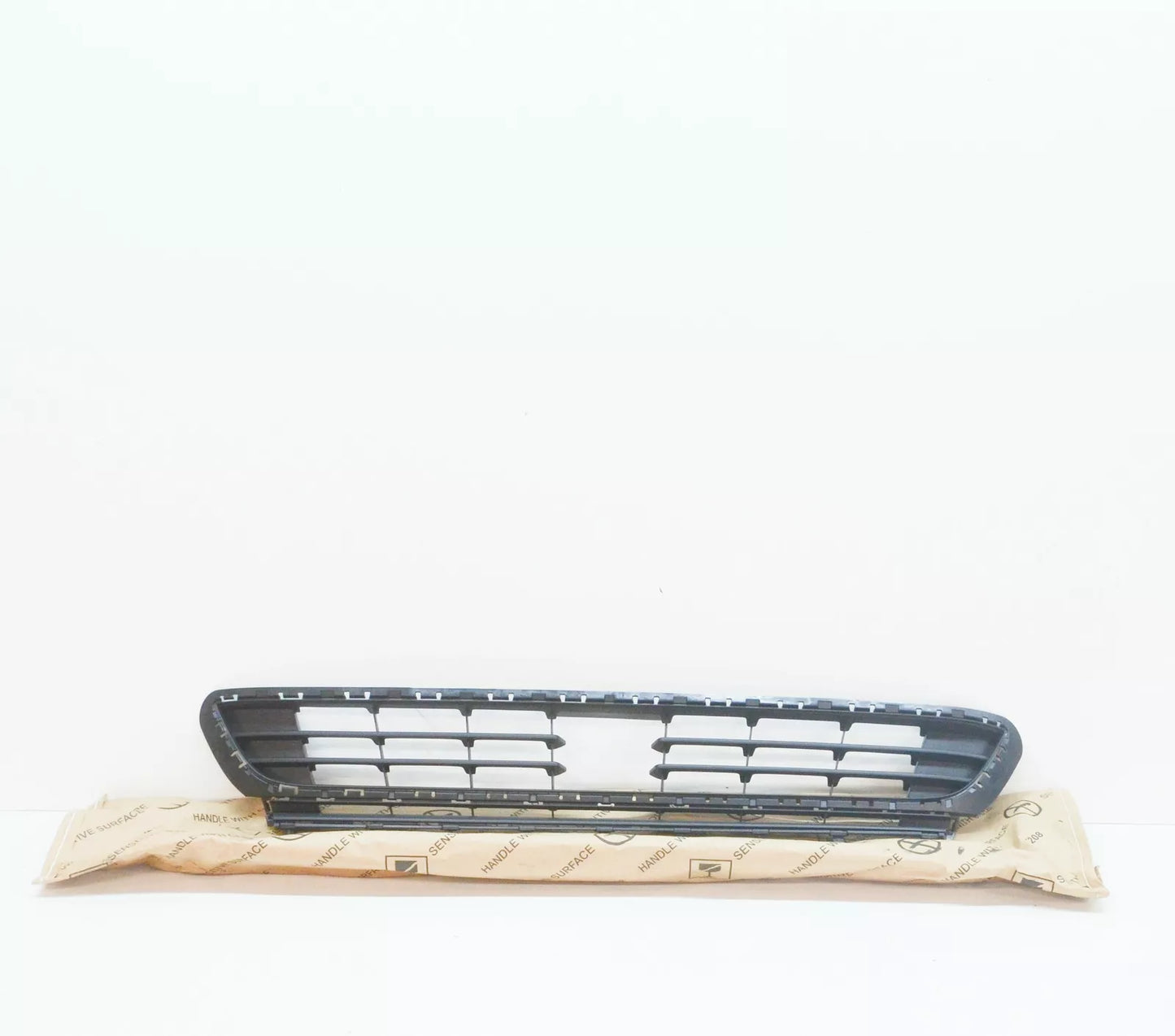 NEW VOLKSWAGEN GOLF MK7 FRONT BUMPER LOWER GRILLE 5G0853677B9B9 2015