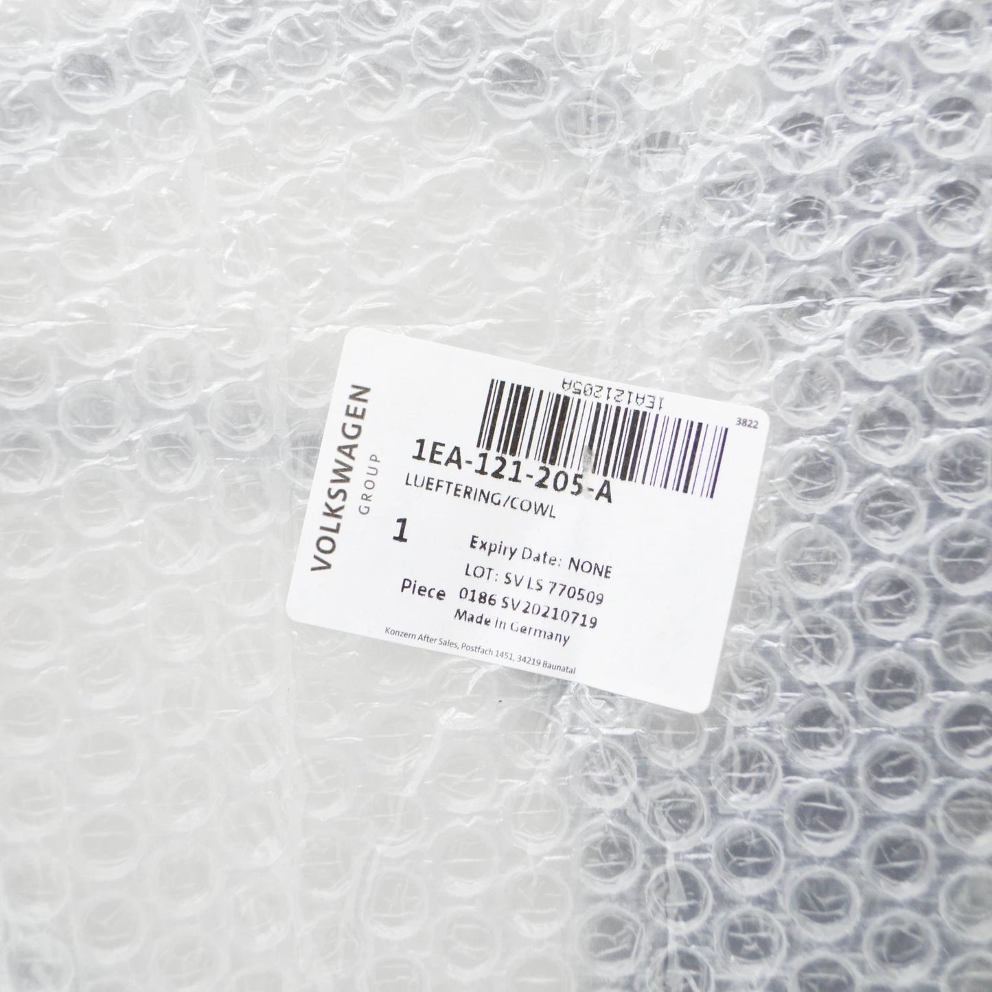 NEW VOLKSWAGEN ID.4 E21 ENGINE COOLING FAN RADIATOR TRIM 1EA121205A 2021