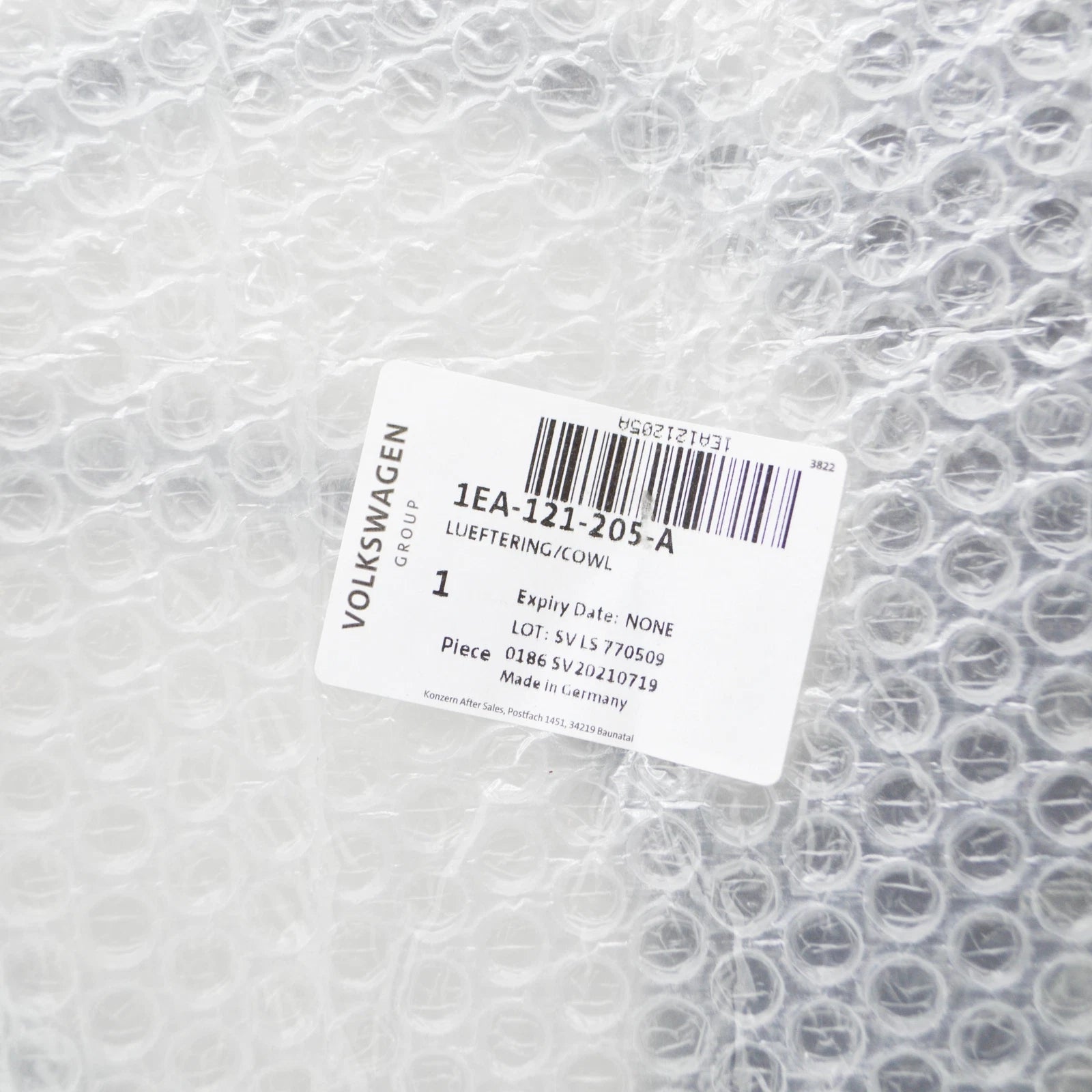 NEW VOLKSWAGEN ID.4 E21 ENGINE COOLING FAN RADIATOR TRIM 1EA121205A 2021