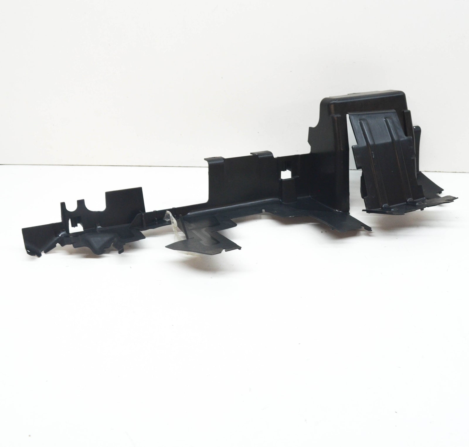 NEW VOLKSWAGEN TOURAN 5T FRONT RIGHT WIND DEFLECTOR 5TA121284E ORIGINAL