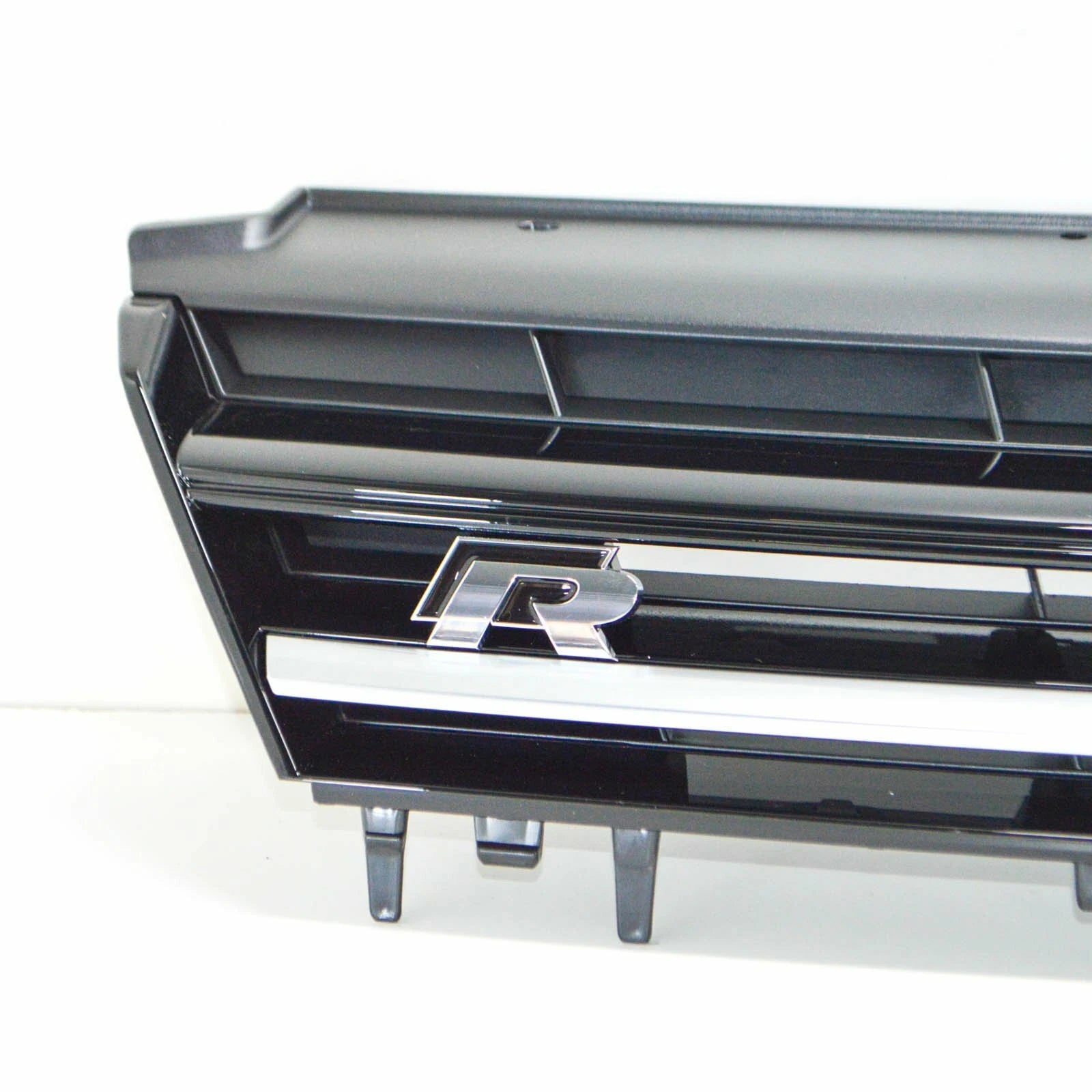 NEW VW GOLF MK7 5G R-LINE FRONT BUMPER RADIATOR GRILLE 5G0853651EADQ ORIGINAL
