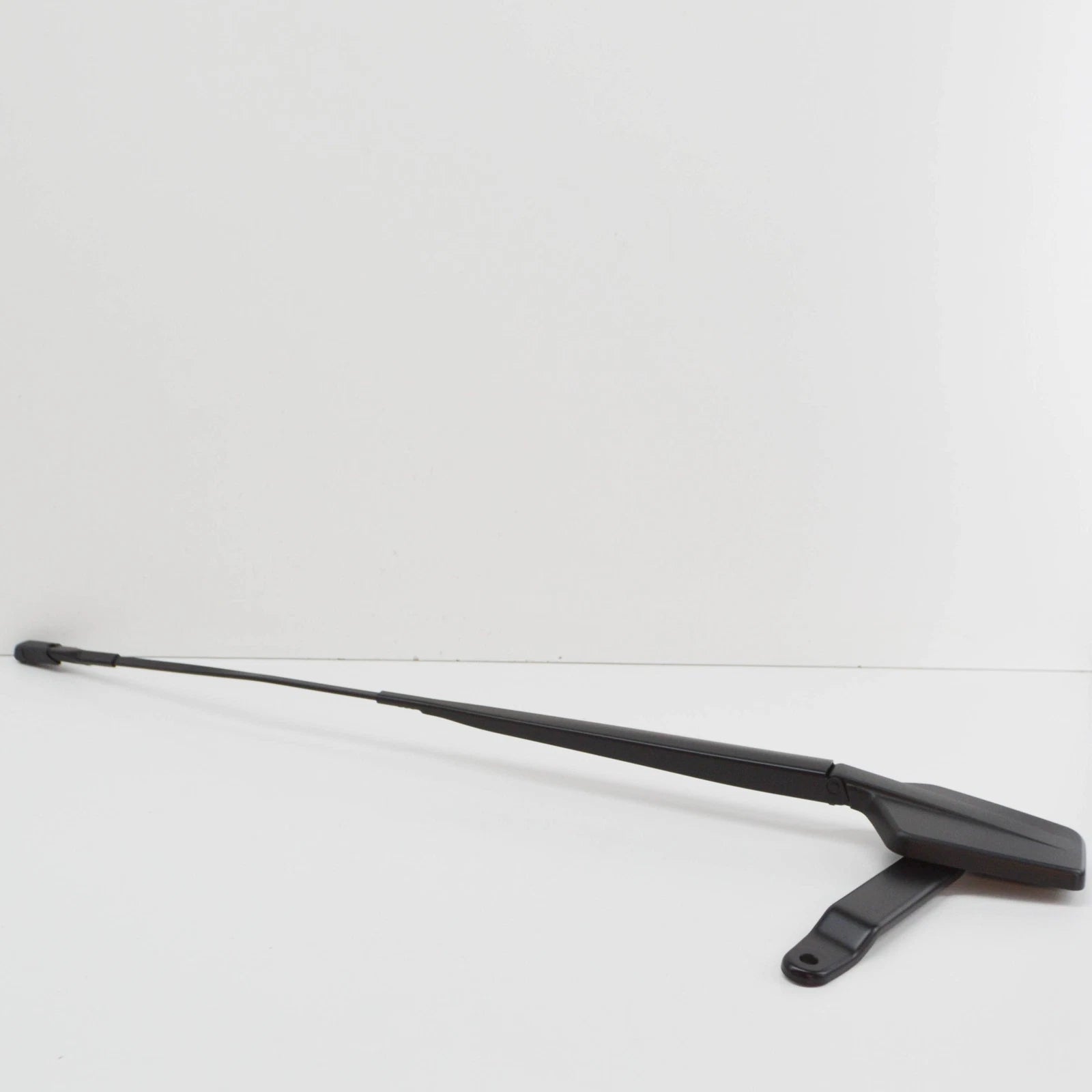 NEW MERCEDES-BENZ VITO W447 FRONT RIGHT WIPER ARM LHD A4478200100 ORIGINAL