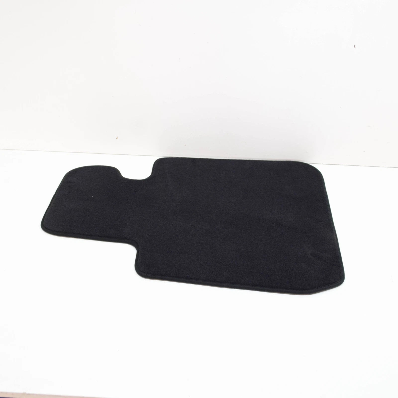 NEW BMW 3 F30 FRONT LEFT DRIVER VELOUR FLOOR MAT LHD 51477332091 ORIGINAL