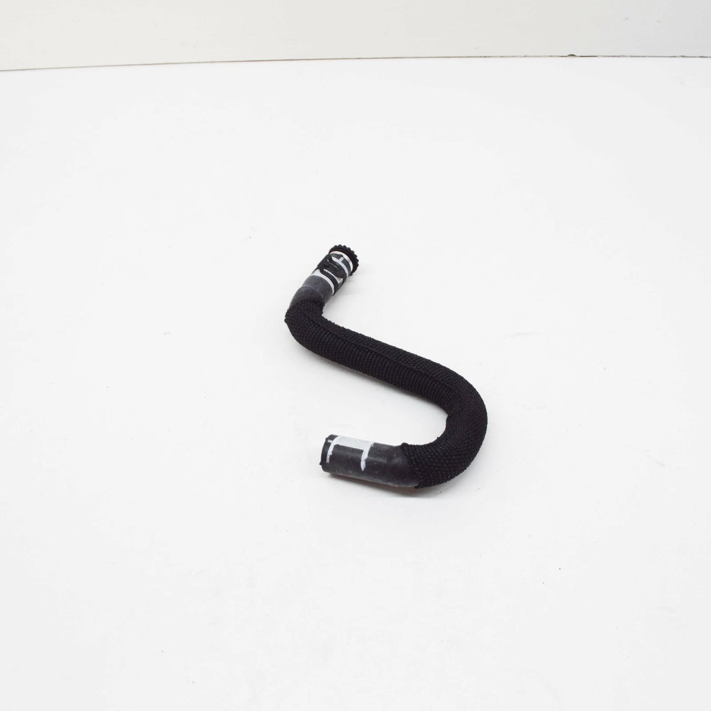 NEW AUDI R8 42 COOLANT HOSE PIPE 420121060A 2015