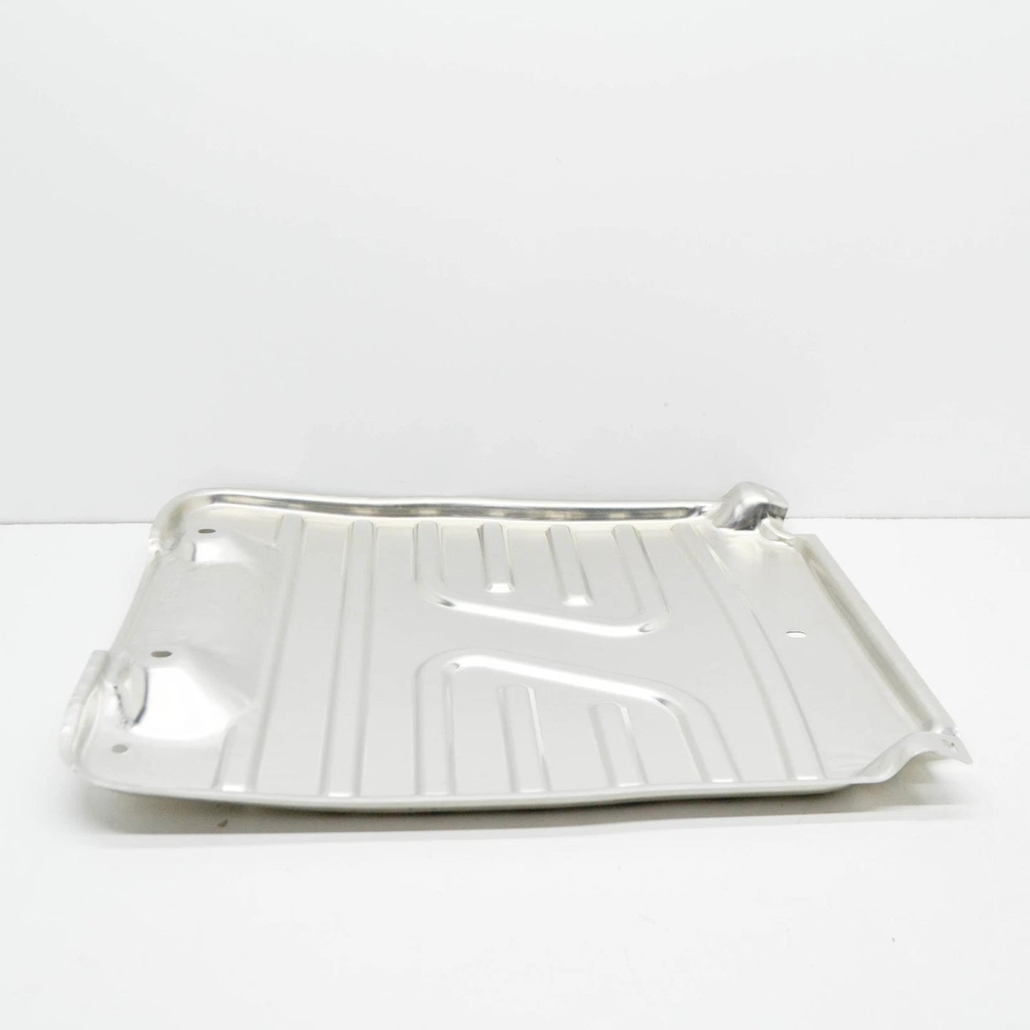 NEW VOLKSWAGEN TIGUAN 5Q ENGINE UNDERTRAY METAL SHIELD 5QA825230