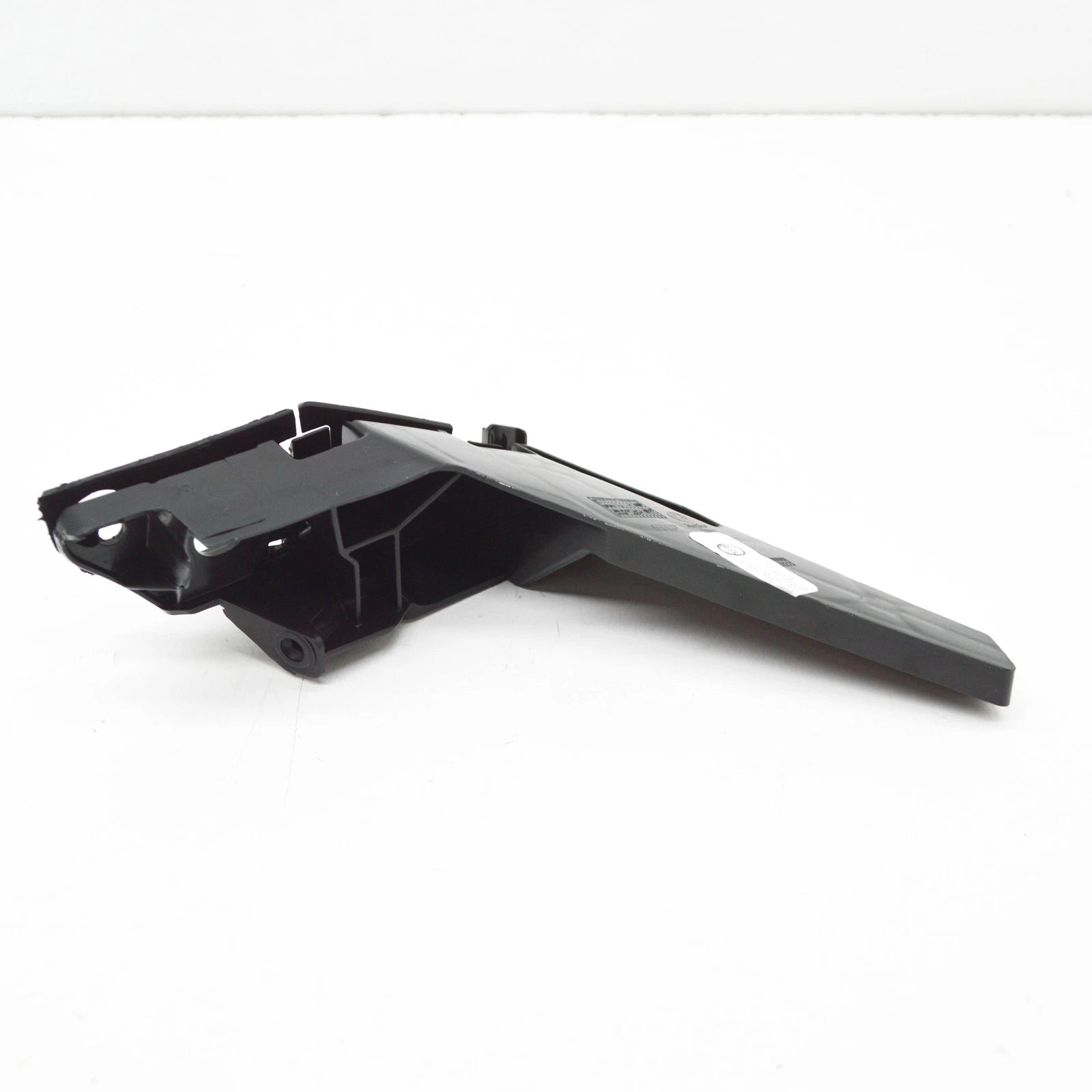 NEW VOLKSWAGEN JETTA MK7 FRONT RIGHT BUMPER BRACKET 17A807184 ORIGINAL